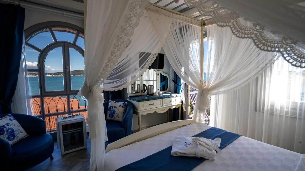 Efruze Bed & Breakfast Ayvalik