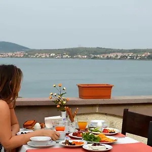 2* Ξενοδοχείο Ayvalik Palas Hotel