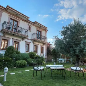 Otel Tas Bahce Cunda, Ayvalı